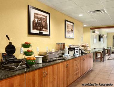 Microtel Inn & Suites By Wyndham Tuscumbia/Muscle Shoals Restaurante foto